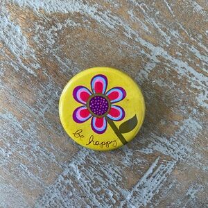 "Be happy" Round Button Pin